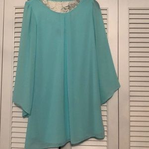 Girl’s flowy dress